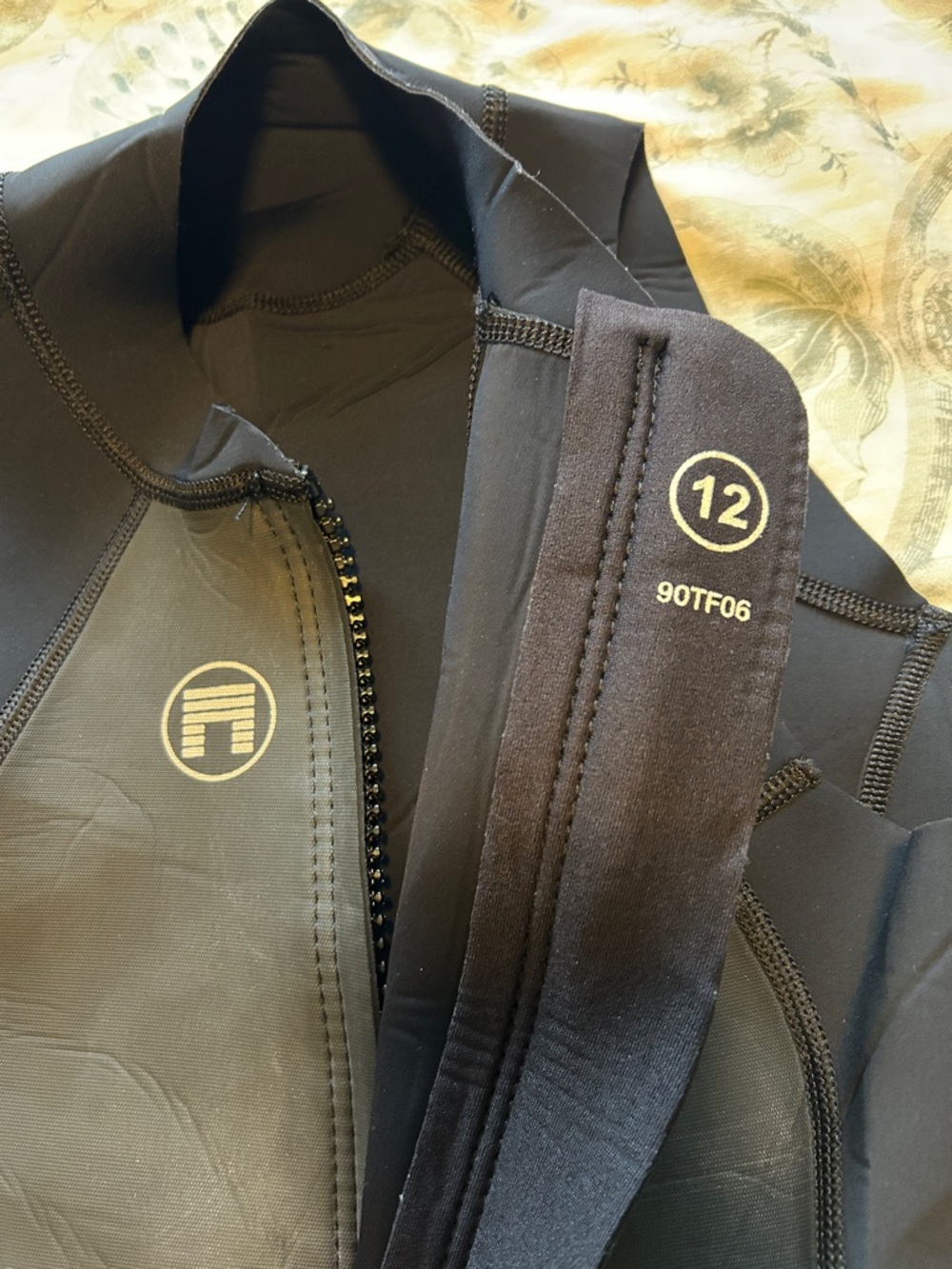 Matuse Briza Vest, size 12 - Picture 3 of 8